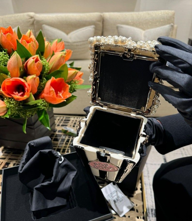 Popcorn Minaudiere Bag