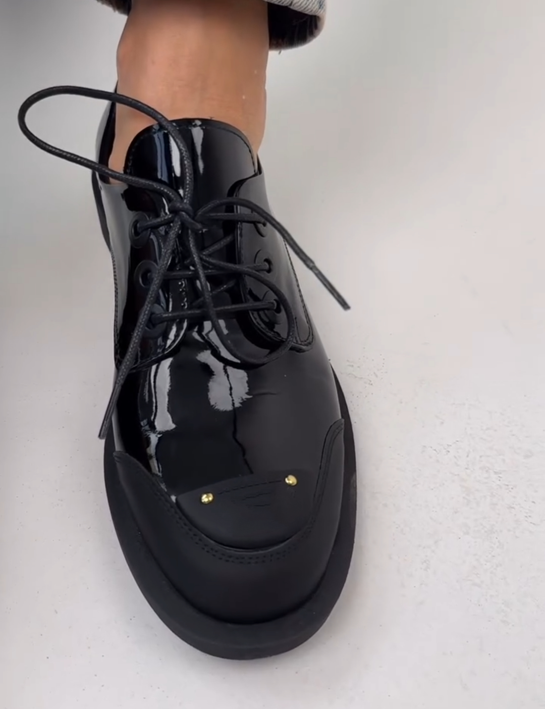 Lacquered leather shoes