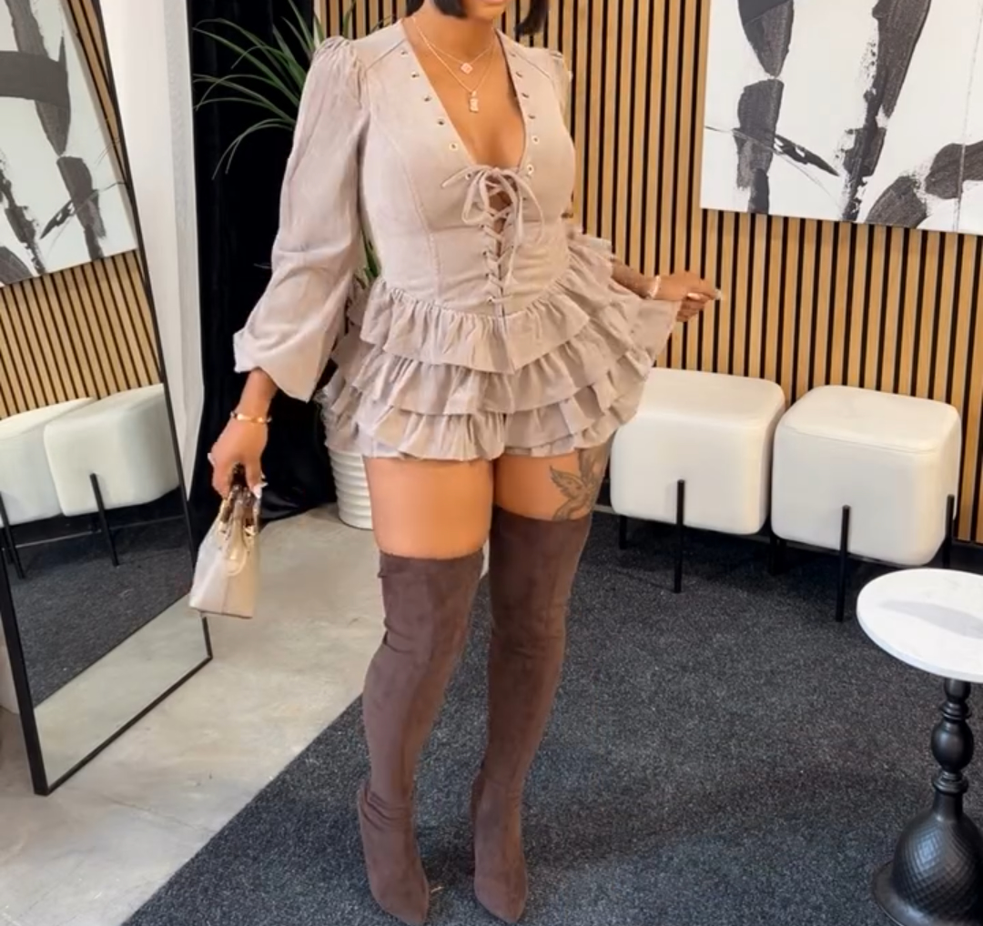 Long-sleeved tie dress