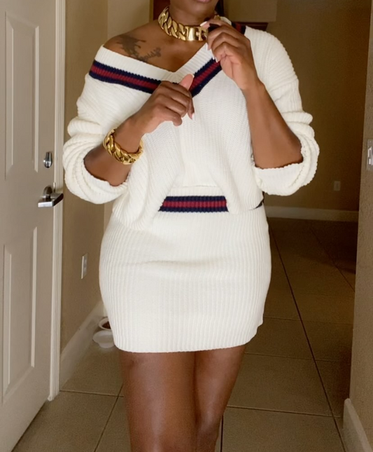Knitted skirt suit