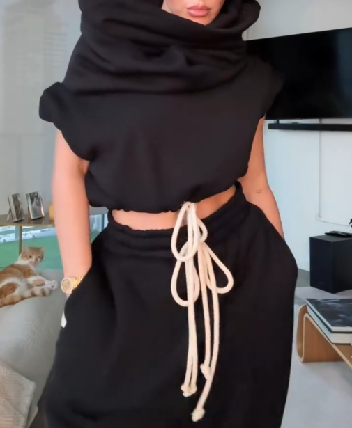 Irregular sweatshirt suit