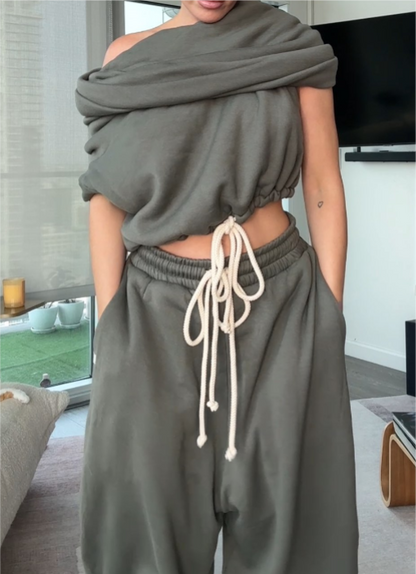 Irregular sweatshirt suit