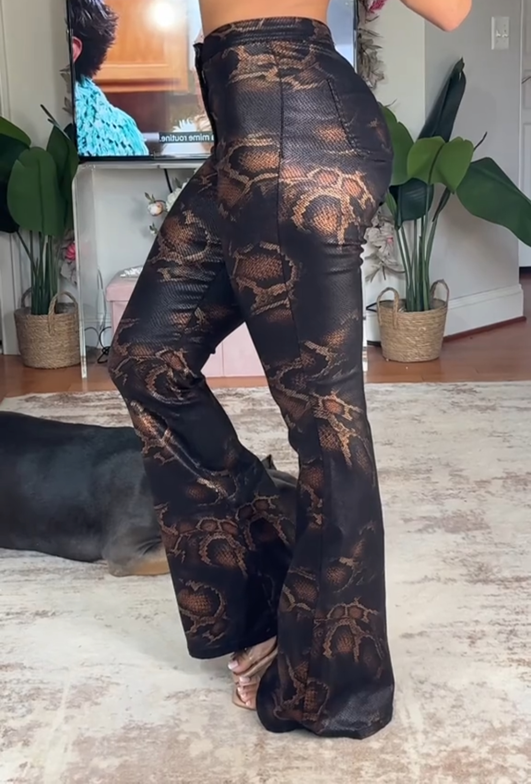 Snake-print stretch flared pants