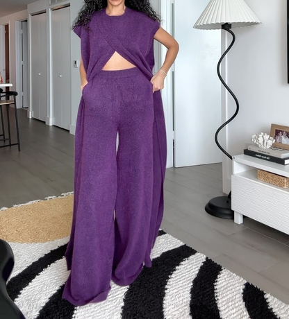 Knitted slit top + high-waisted straight-leg pants