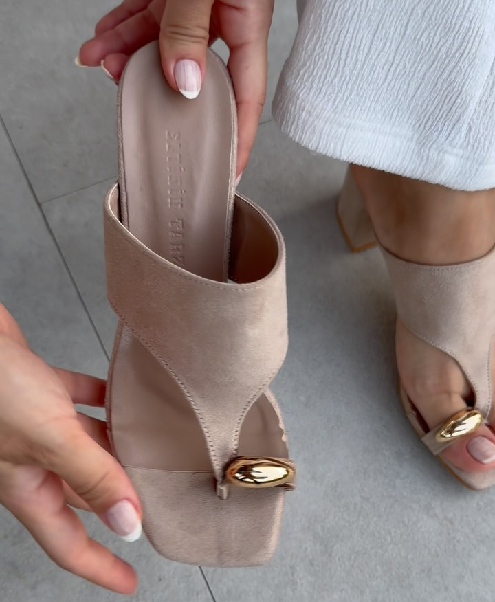 Metallic square-toe slippers