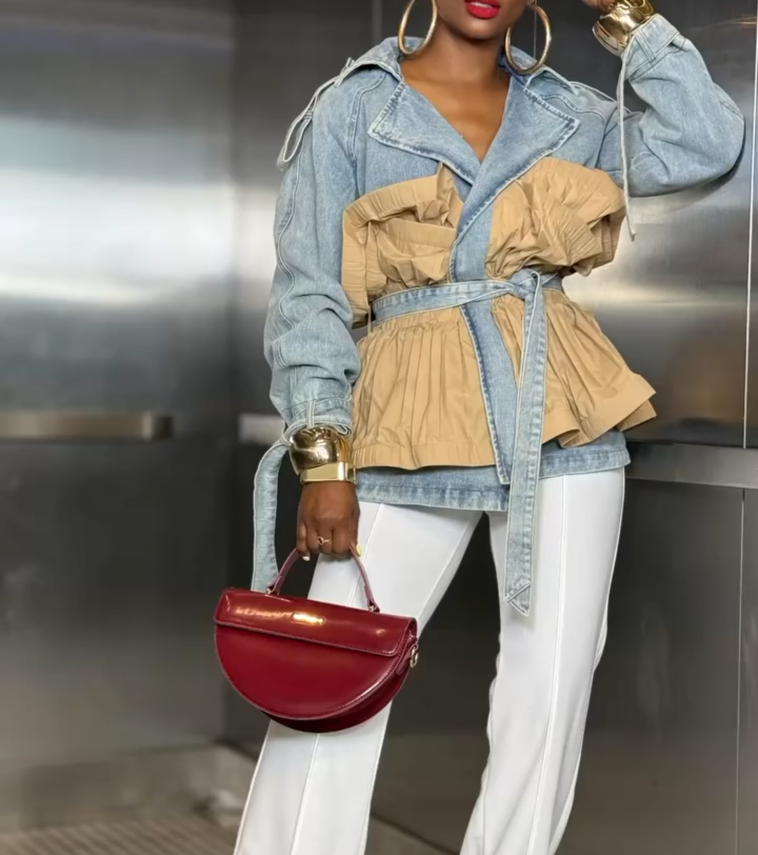 Contrast ruffled lace-up denim jacket