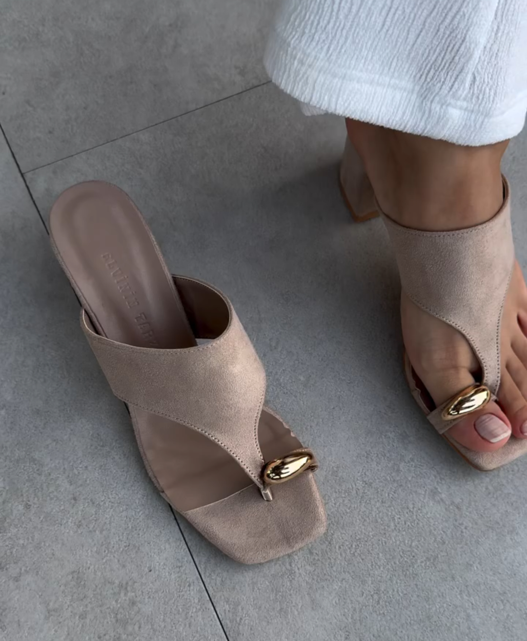Metallic square-toe slippers