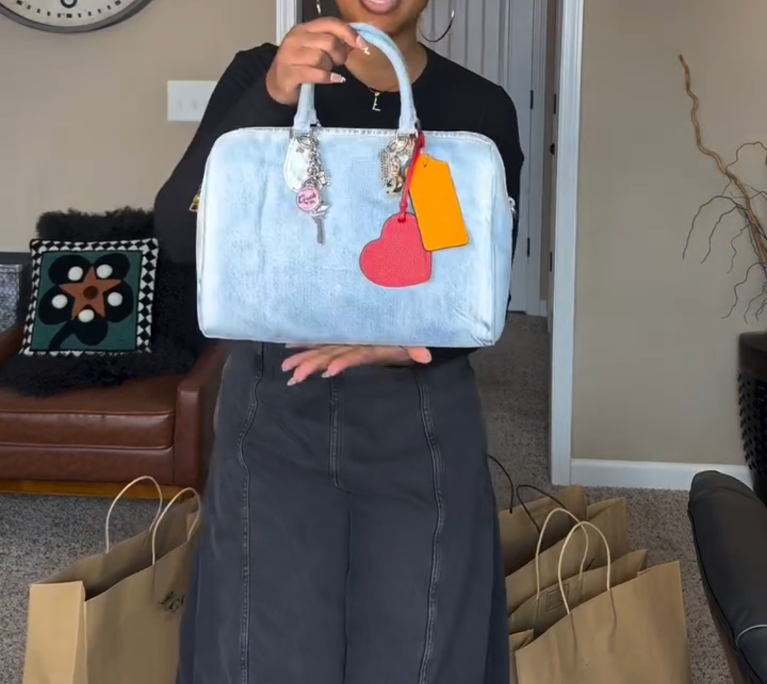 Iconic large canvas tote bag with charm