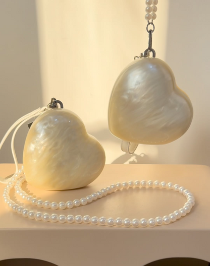 Seashell shoulder bag