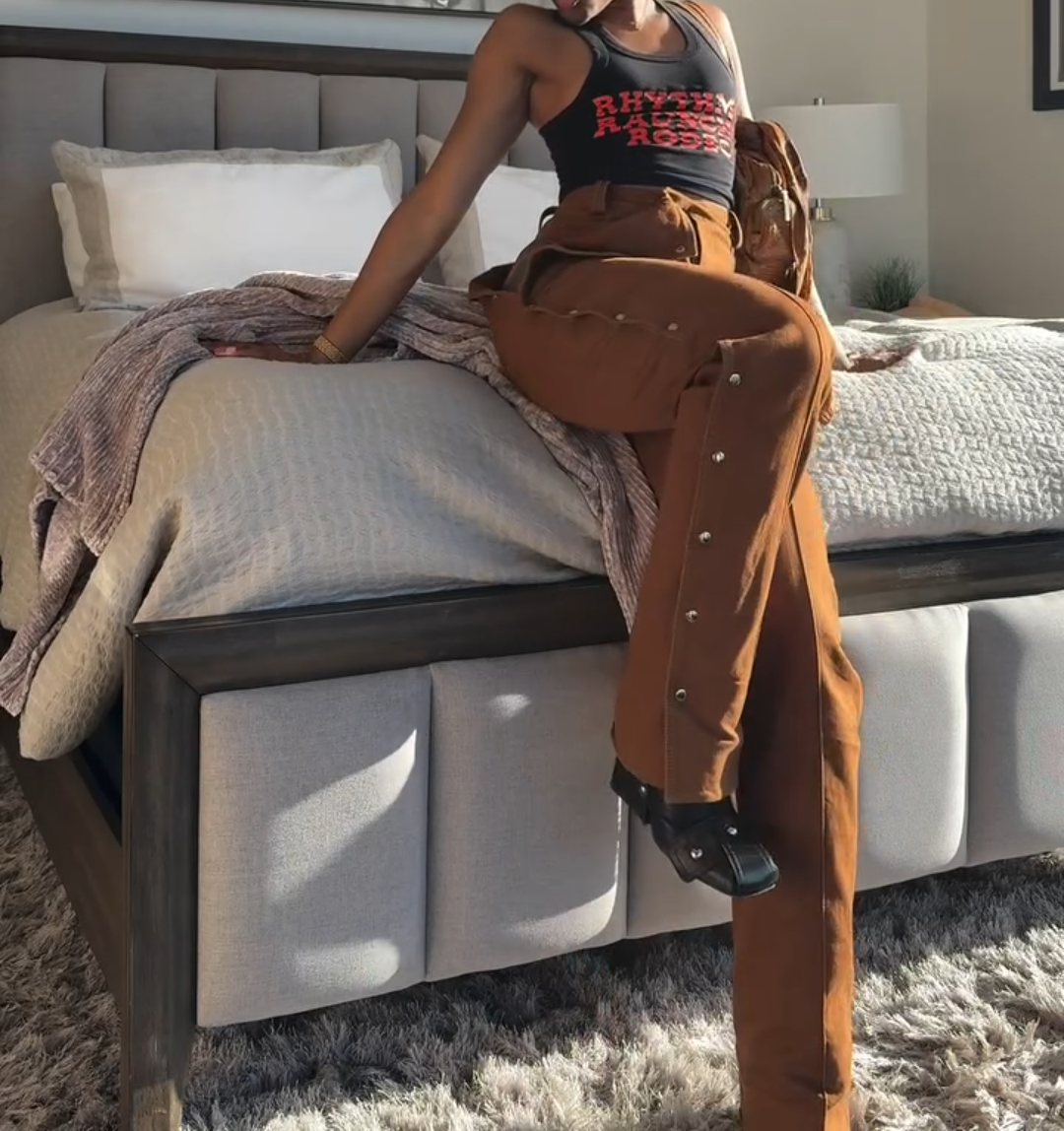 Hidden side button high waist jeans