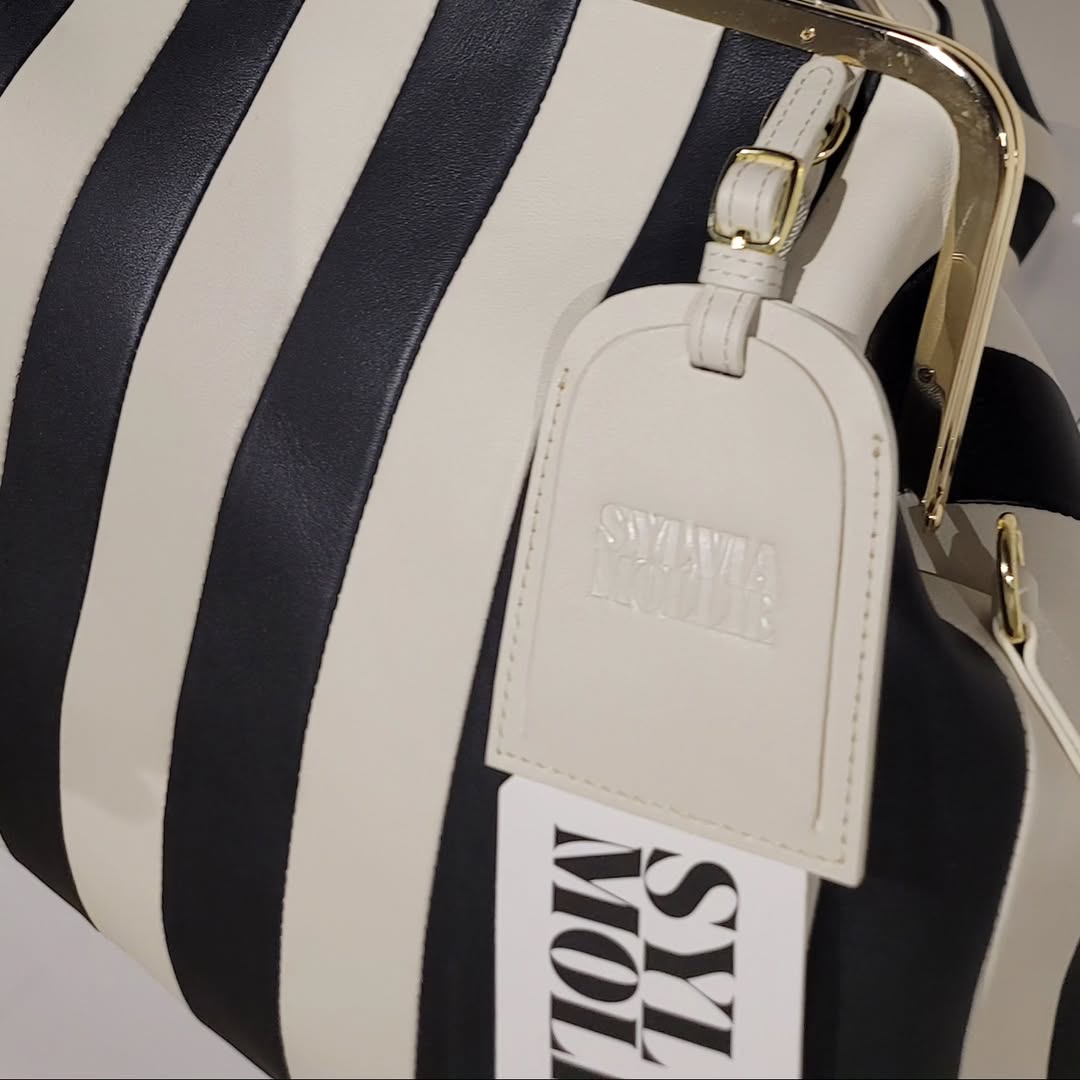 Embossed premium leather contrast bag