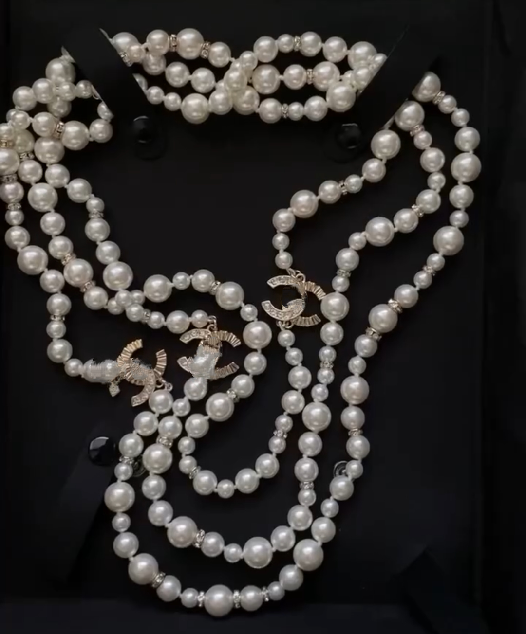 Vintage luxury pearl necklace