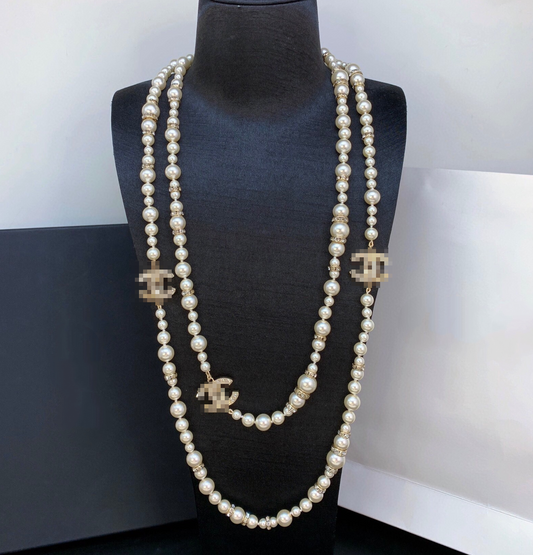 Vintage luxury pearl necklace