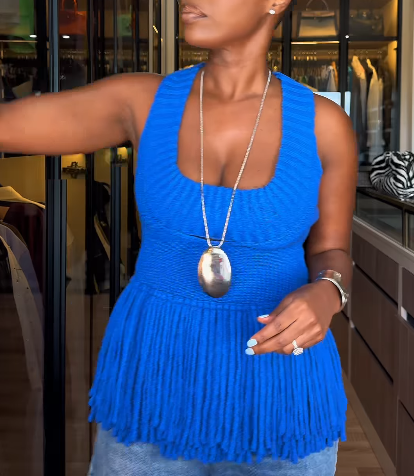 Sleeveless knitted fringe top