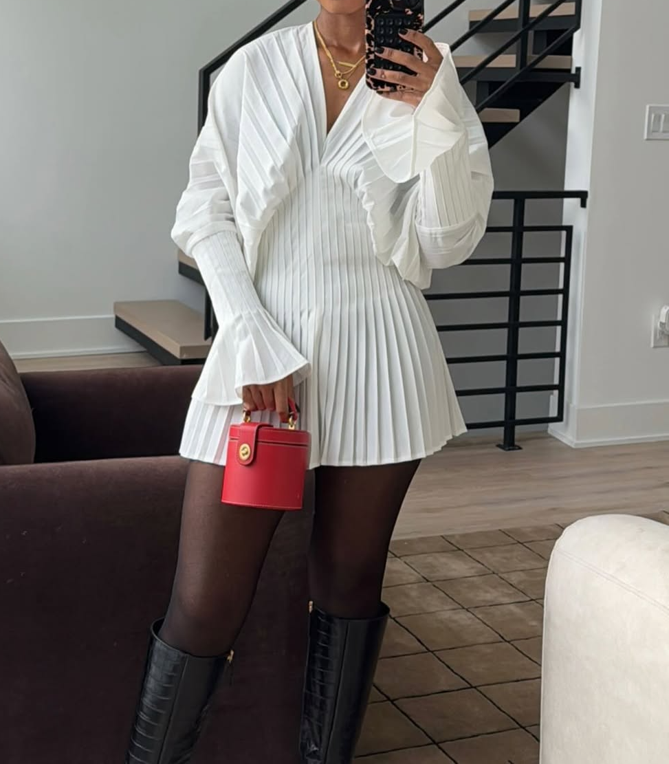 V-neck flared sleeve pleated skirt