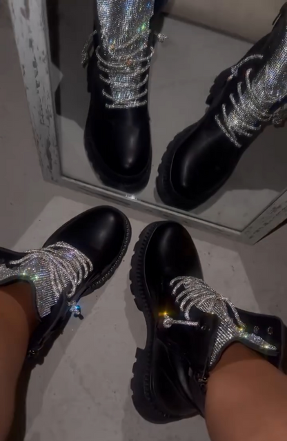 Silver duck tongue diamond women's boots