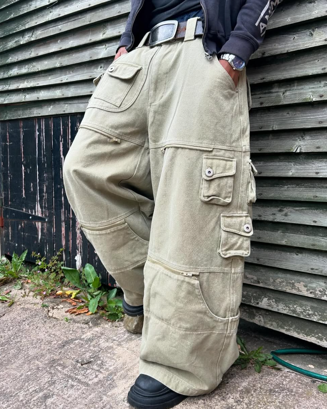 Multi-pocket patchwork jeans