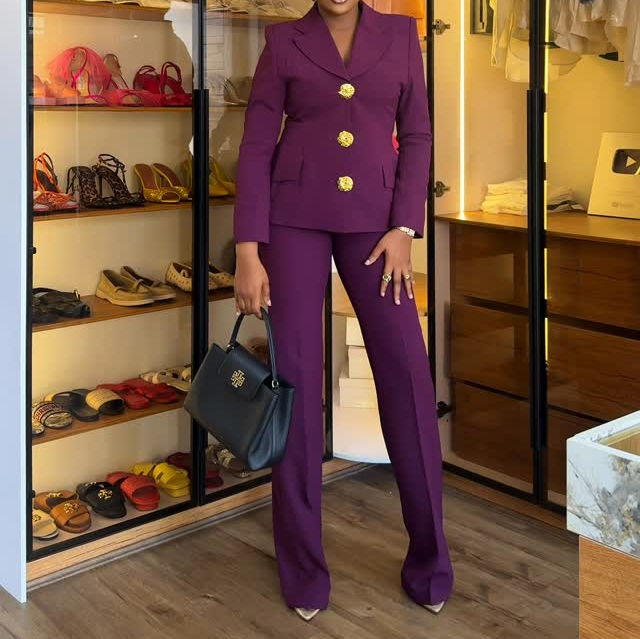 Gorgeous two-piece suit